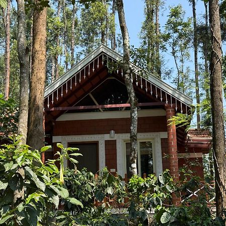 Coffee Grove Resort Chikmagalūr Exteriör bild