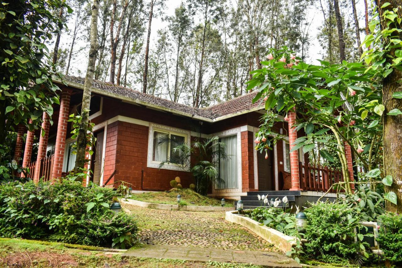 Coffee Grove Resort Chikmagalūr Exteriör bild