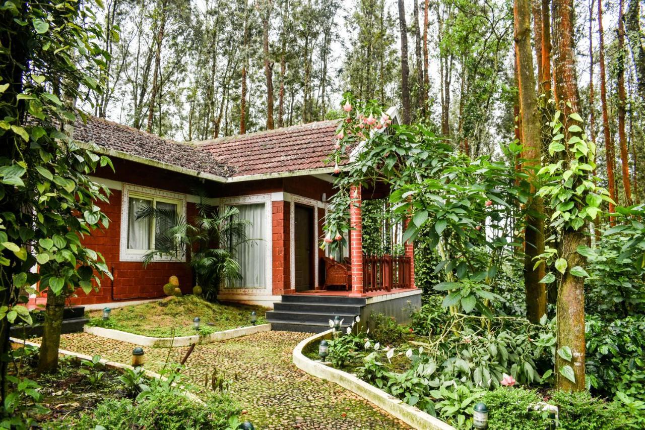 Coffee Grove Resort Chikmagalūr Exteriör bild