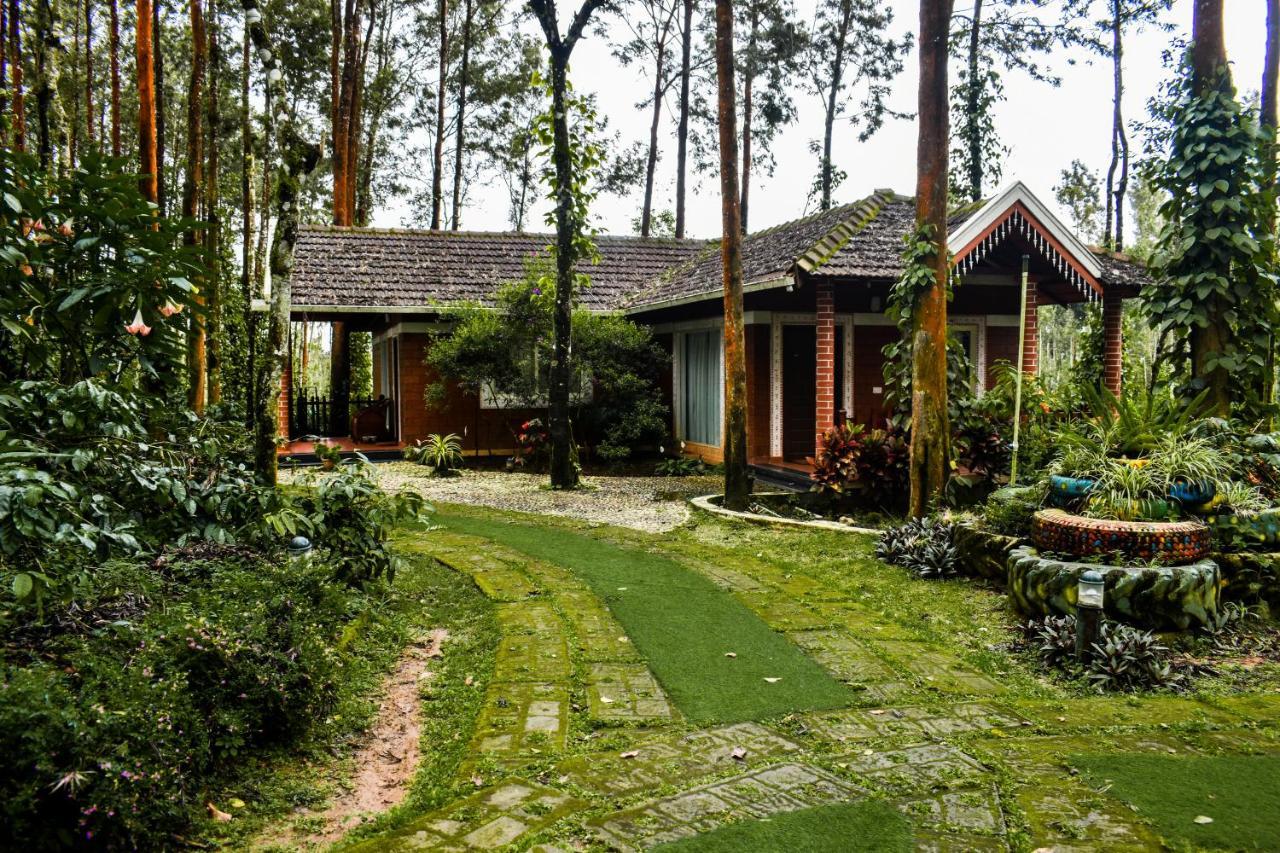 Coffee Grove Resort Chikmagalūr Exteriör bild